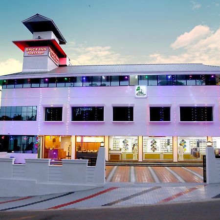 Spice Inn Kumily Екстер'єр фото
